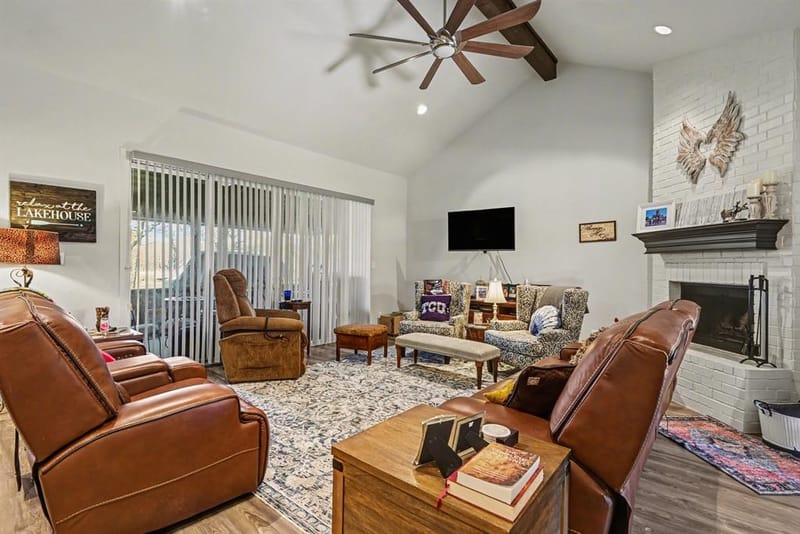 192 Grand Harbor Boulevard, Chico TX 76431 - Photo 2