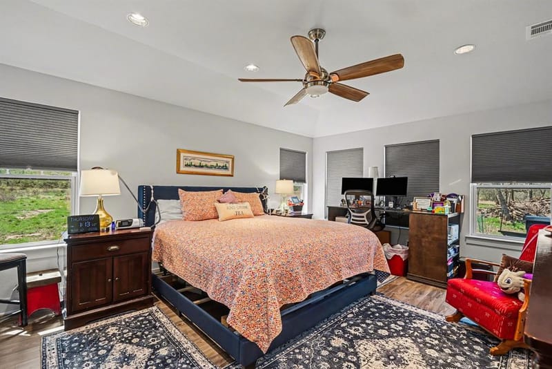 192 Grand Harbor Boulevard, Chico TX 76431 - Photo 8