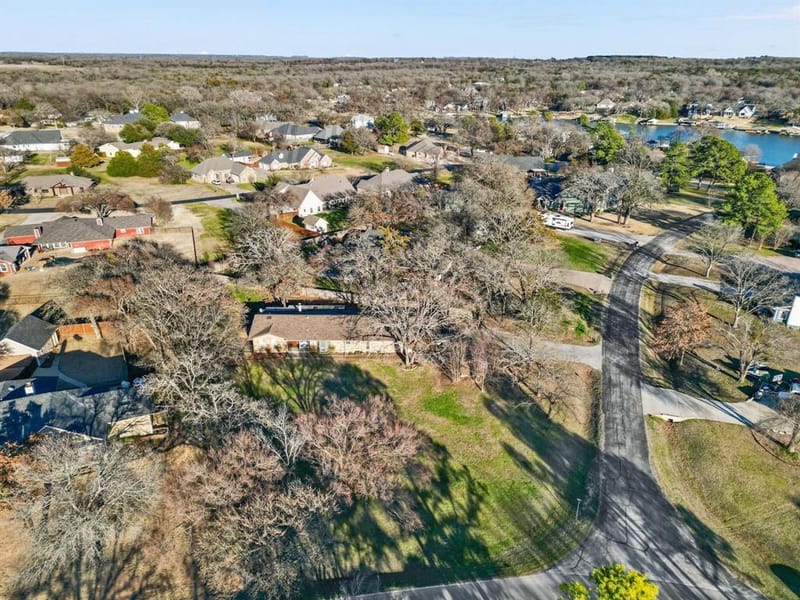 111 Longhorn Drive, Gainesville TX 76240 - Photo 22