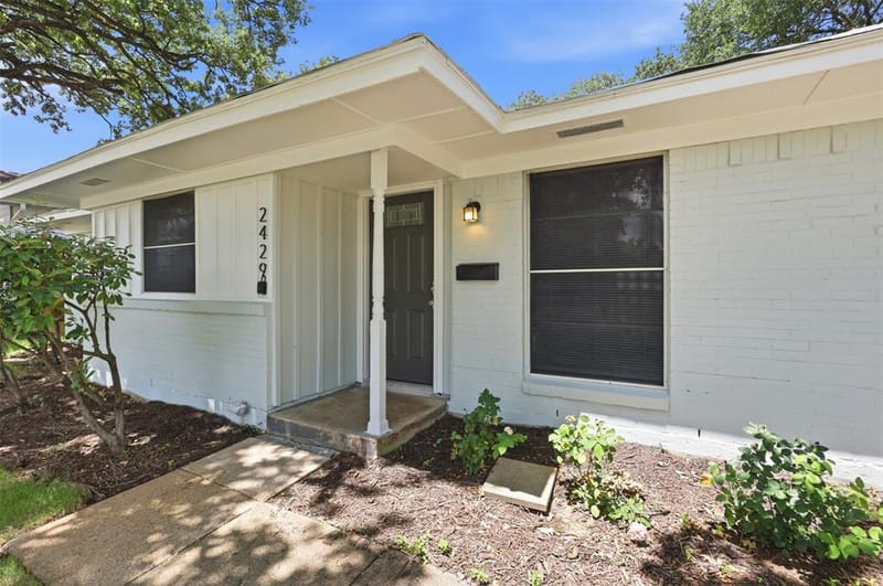 2429 Avis Street, Mesquite TX 75149 - Photo 2