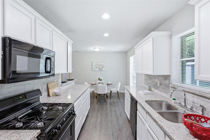 2429 Avis Street, Mesquite TX 75149 - Photo 4
