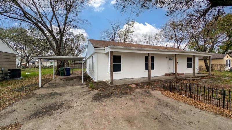 1425 W Walnut Street, Garland TX 75042 - Photo 2