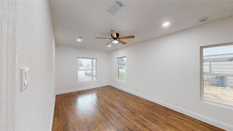1425 W Walnut Street, Garland TX 75042 - Photo 13