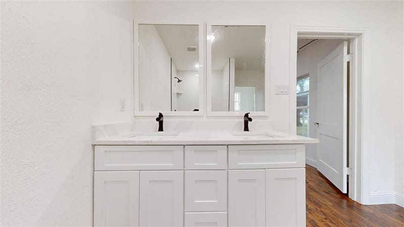 1425 W Walnut Street, Garland TX 75042 - Photo 17