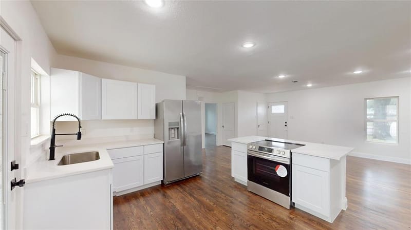 1425 W Walnut Street, Garland TX 75042 - Photo 12