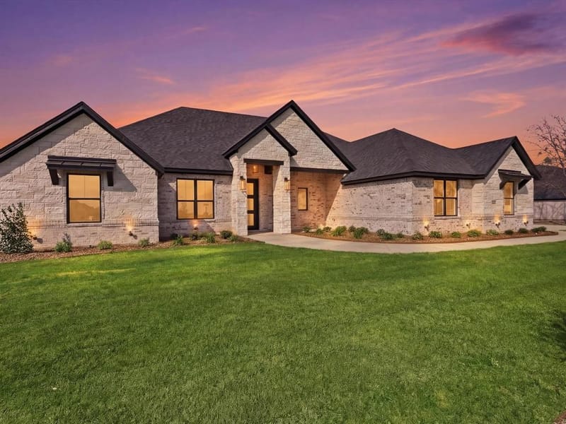 2009 Downslope Lane, Weatherford TX 76087 - Photo 3