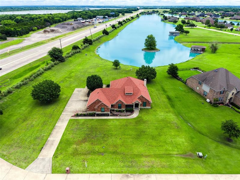 101 Island Way, Princeton TX 75407 - Photo 23