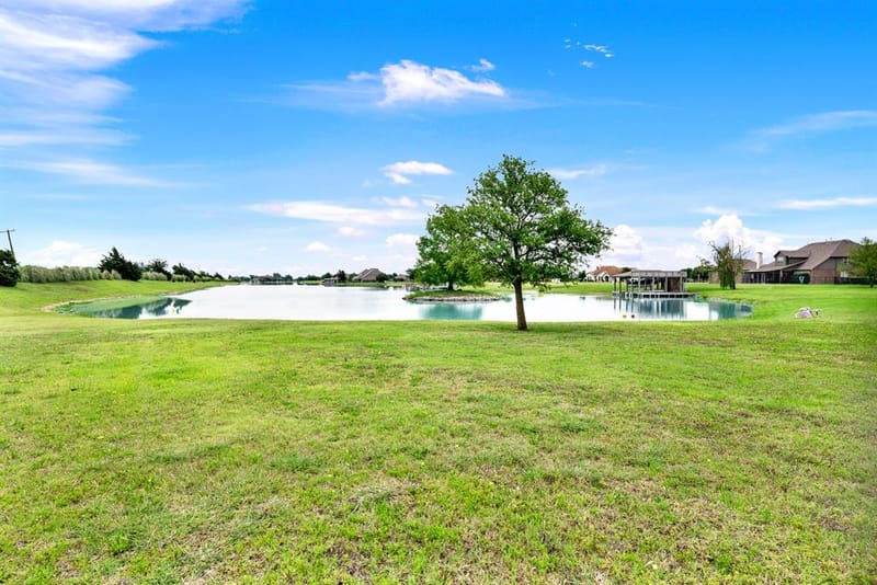 101 Island Way, Princeton TX 75407 - Photo 20