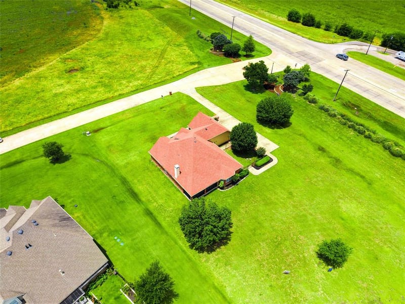 101 Island Way, Princeton TX 75407 - Photo 31