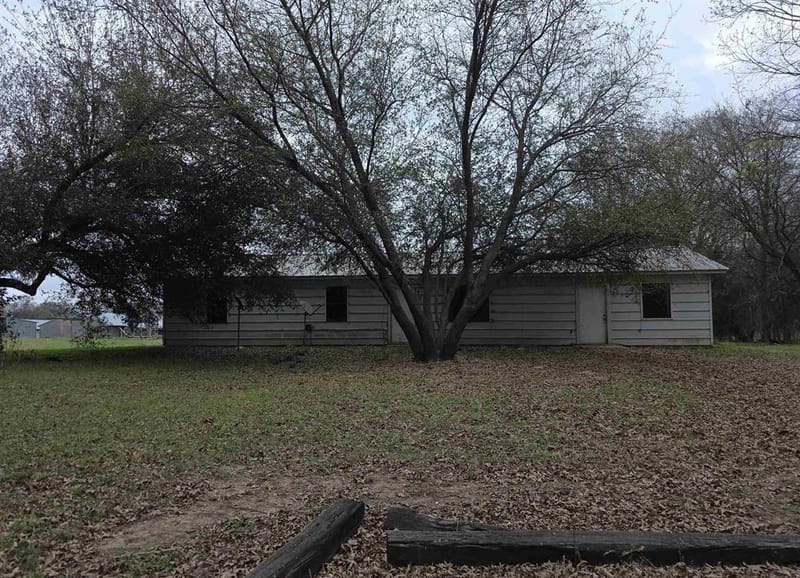 1886 Opossum Rd, Pittsburg TX 75686 - Photo 3