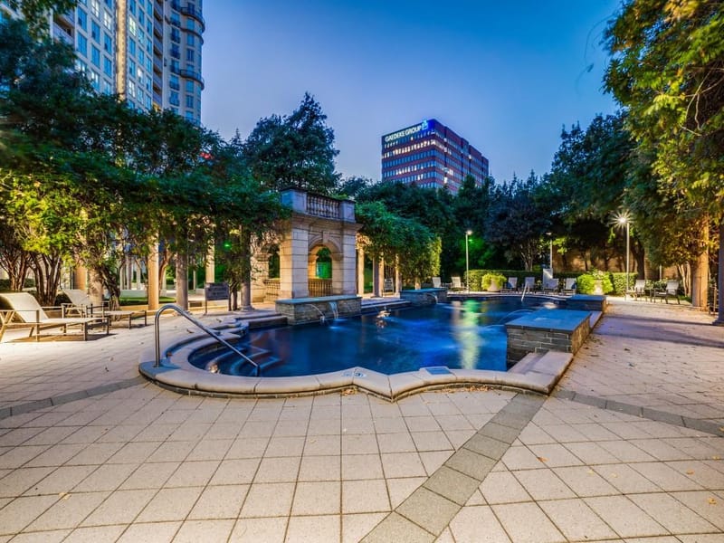 3401 Lee Parkway # 102, Dallas TX 75219 - Photo 22