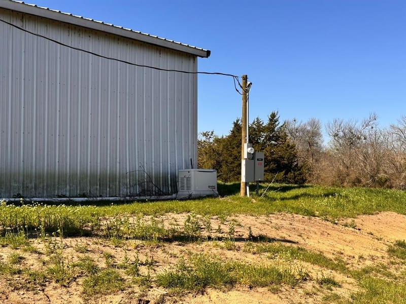 2238 County Road 1081, Greenville TX 75401 - Photo 17