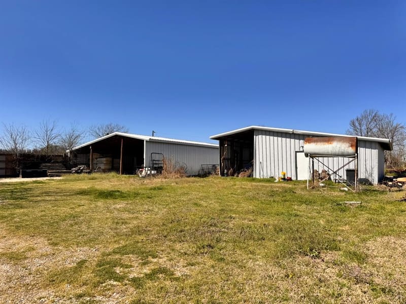 2238 County Road 1081, Greenville TX 75401 - Photo 14