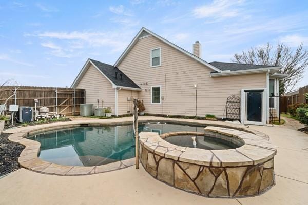 2412 Aramic Court, Arlington TX 76001 - Photo 3