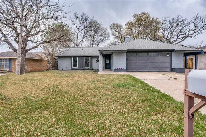 2006 Elmridge Drive, Arlington TX 76012