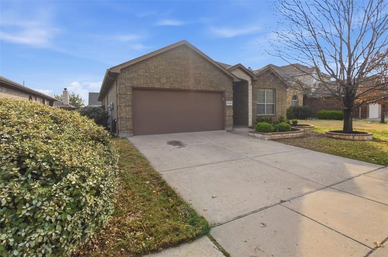 10928 Middleglen Road, Fort Worth TX 76052 - Photo 36