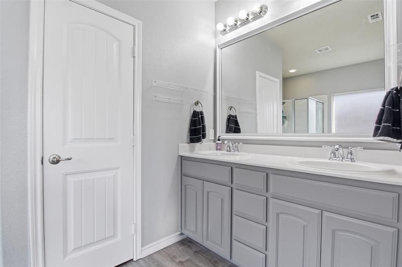 10928 Middleglen Road, Fort Worth TX 76052 - Photo 20