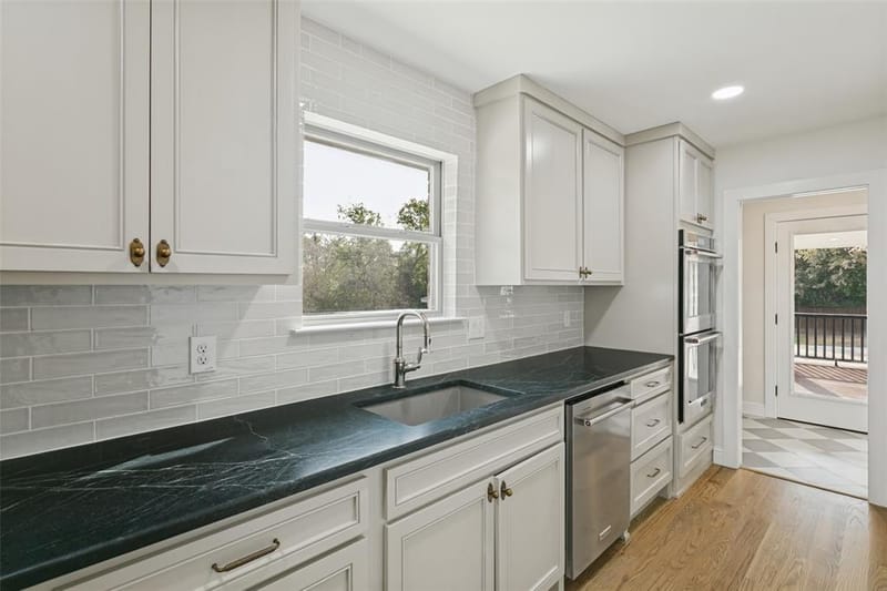 1821 Warner Road, Fort Worth TX 76110 - Photo 10