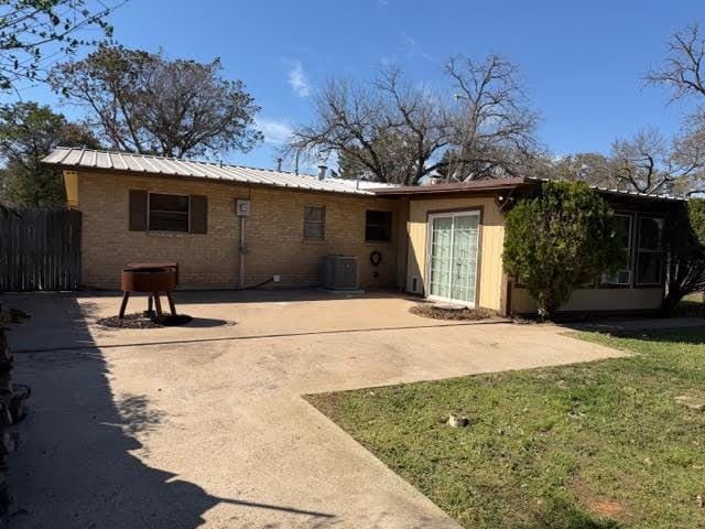 1101 Sierra Vista, Granbury TX 76048 - Photo 8