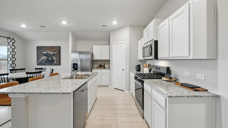 16572 HUDSON PRAIRIE Way, Fort Worth TX 76247 - Photo 5