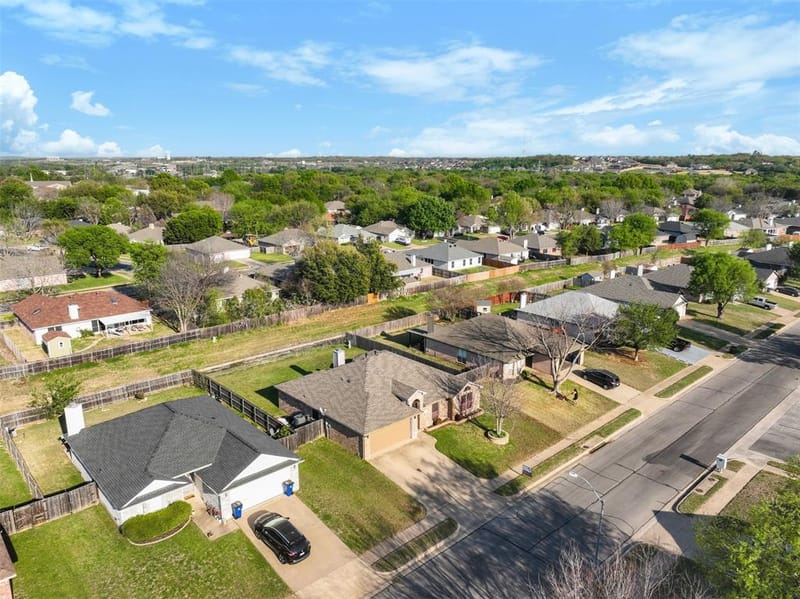 1021 Miles Avenue, Burleson TX 76028 - Photo 23