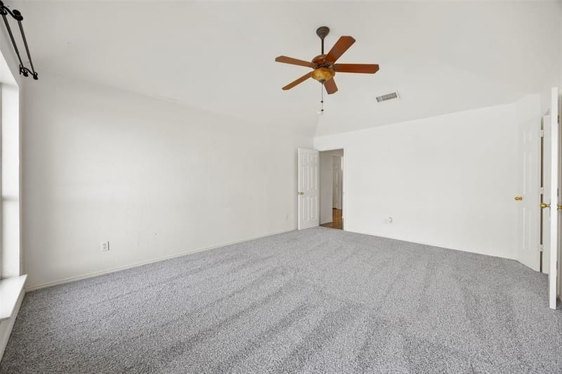 1021 Miles Avenue, Burleson TX 76028 - Photo 13