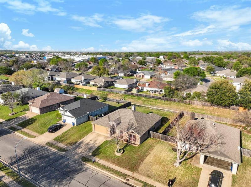 1021 Miles Avenue, Burleson TX 76028 - Photo 24