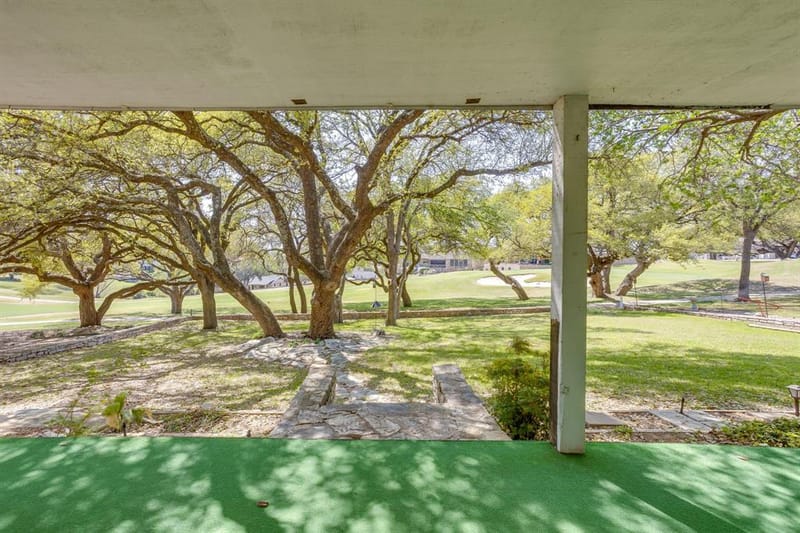 4031 Fairway Drive, Granbury TX 76049 - Photo 6