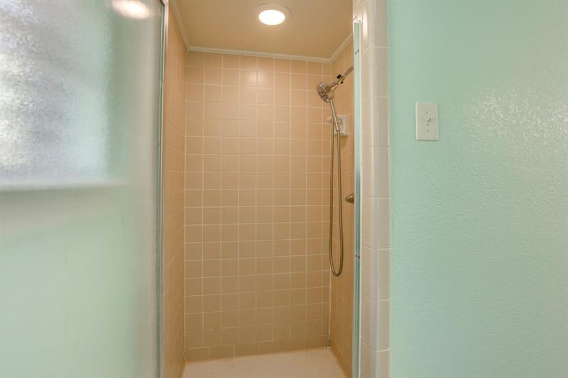 4031 Fairway Drive, Granbury TX 76049 - Photo 17