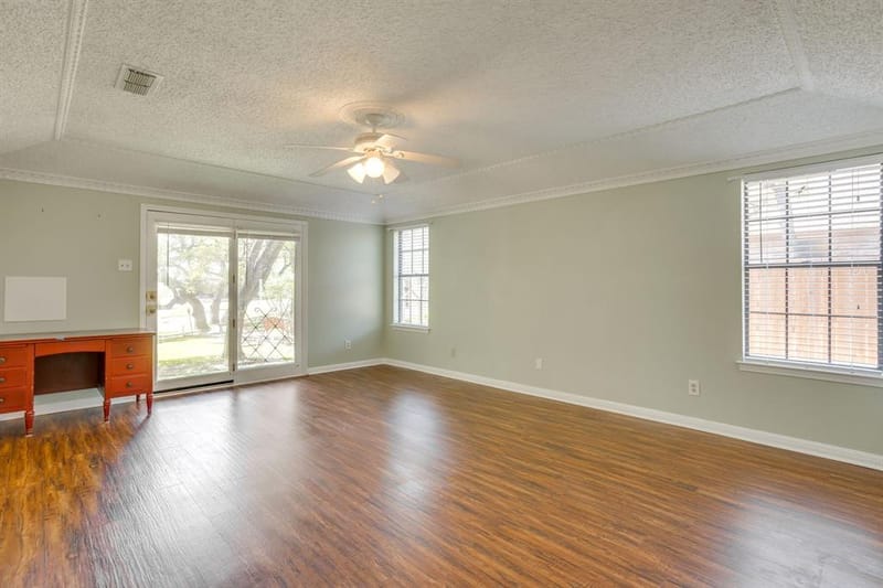 4031 Fairway Drive, Granbury TX 76049 - Photo 12