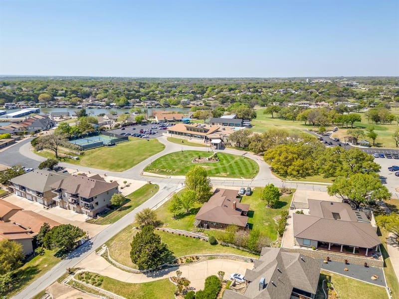 4031 Fairway Drive, Granbury TX 76049 - Photo 9