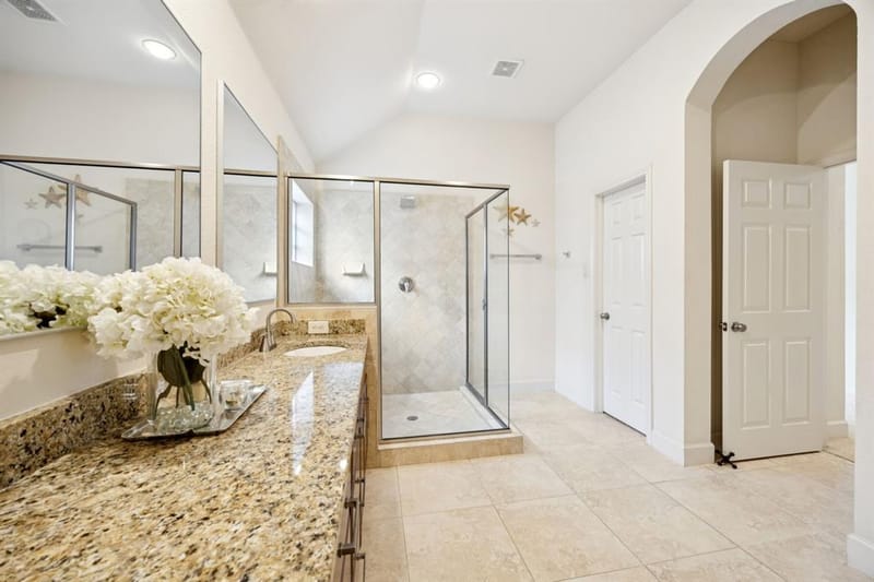 2405 Throckmorton Street, Dallas TX 75219 - Photo 22
