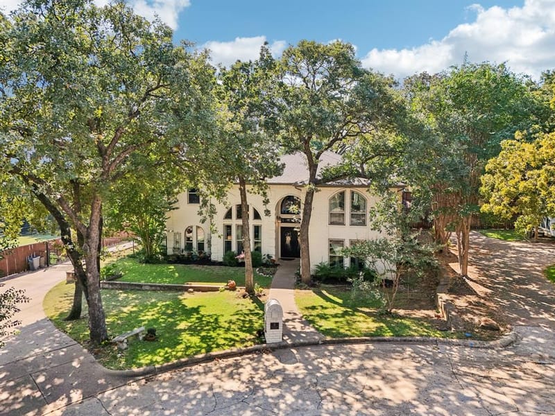 5 Woodlands Court, Trophy Club TX 76262 - Photo 2