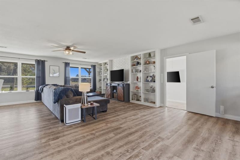 143 Mohave Drive E, Lake Kiowa TX 76240 - Photo 11