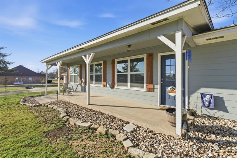 143 Mohave Drive E, Lake Kiowa TX 76240 - Photo 4