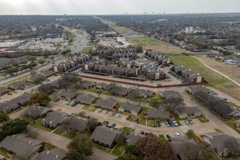 1805 W Spring Creek Parkway, Plano TX 75023 - Photo 18