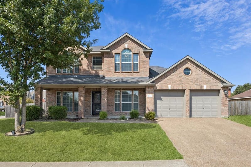 633 Daisy Drive, DeSoto TX 75115 - Photo 2