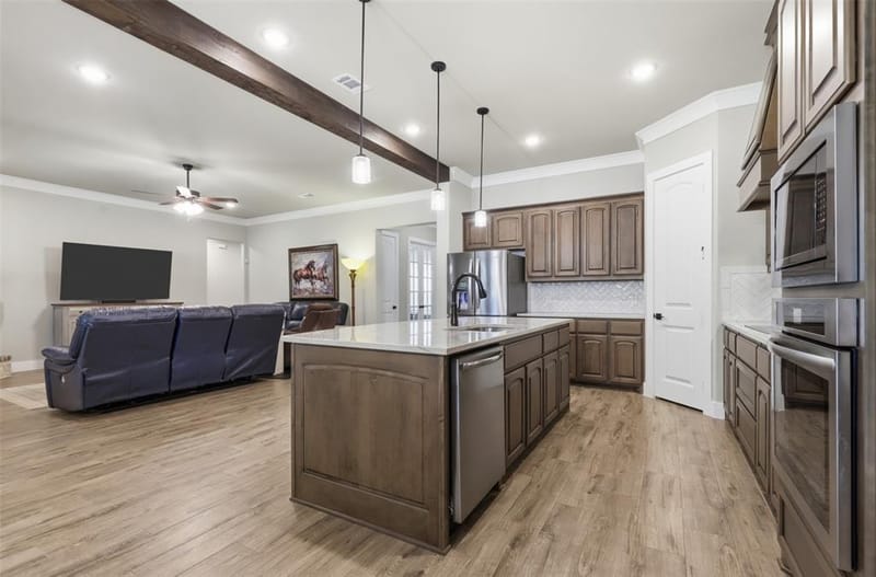 2021 Crystal Palace Boulevard, Alvarado TX 76009 - Photo 11
