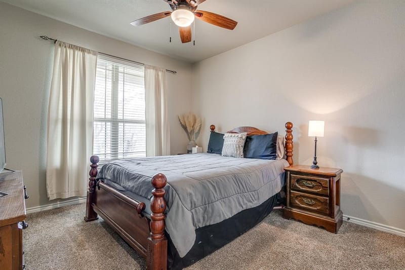 1615 Sanger Drive, Springtown TX 76082 - Photo 24