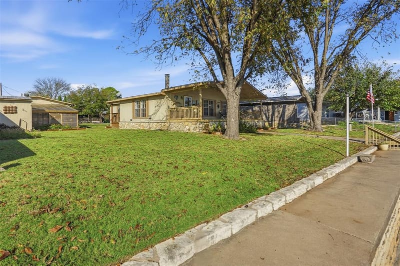 4016 Linda Court, Granbury TX 76048 - Photo 24
