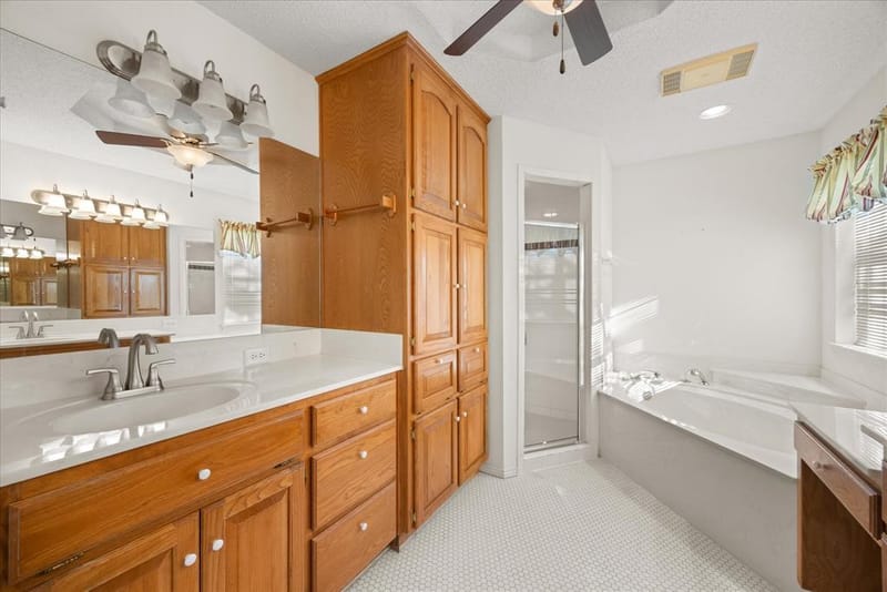 3100 Durant Court, Granbury TX 76049 - Photo 13