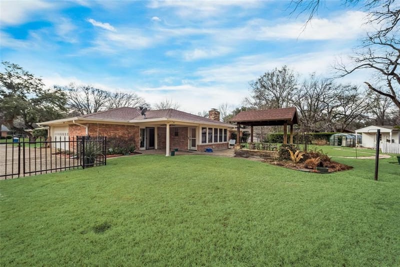 1821 Dartmouth Lane, Corsicana TX 75110 - Photo 3