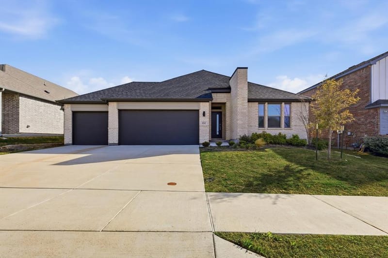 1212 Nuevo Rancho Lane, Fort Worth TX 76052 - Photo 2