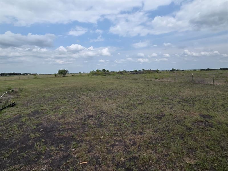 237 Barry Country Court, Barry TX 75102 - Photo 9