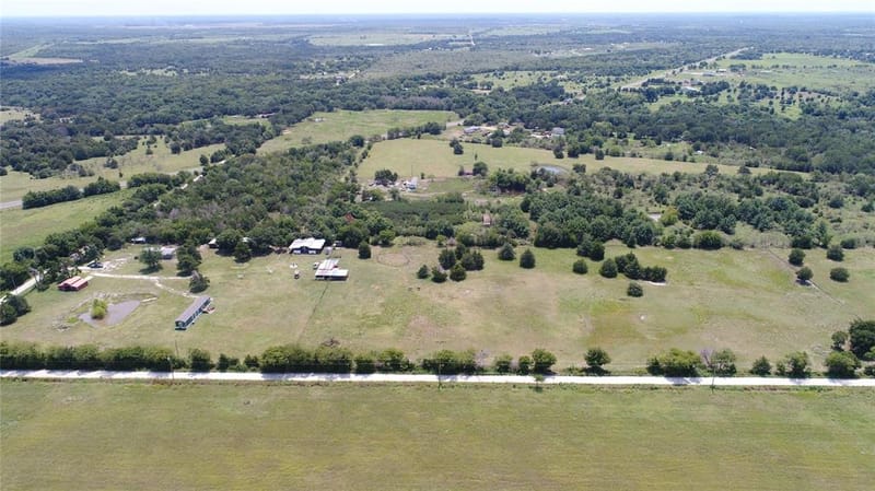 14200 County Road 2180, Richland TX 76681 - Photo 16
