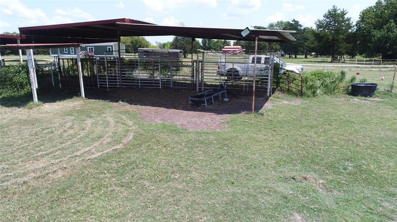 14200 County Road 2180, Richland TX 76681 - Photo 11