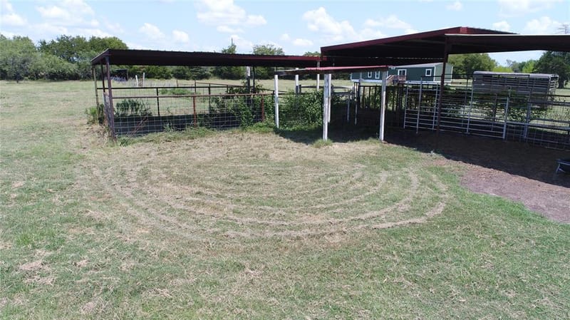 14200 County Road 2180, Richland TX 76681 - Photo 8