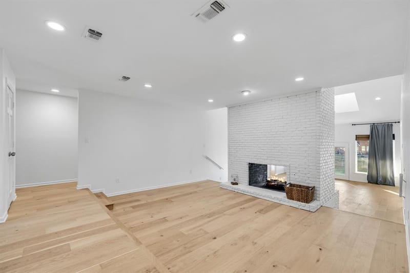 2636 Brookside Drive, Irving TX 75063 - Photo 8