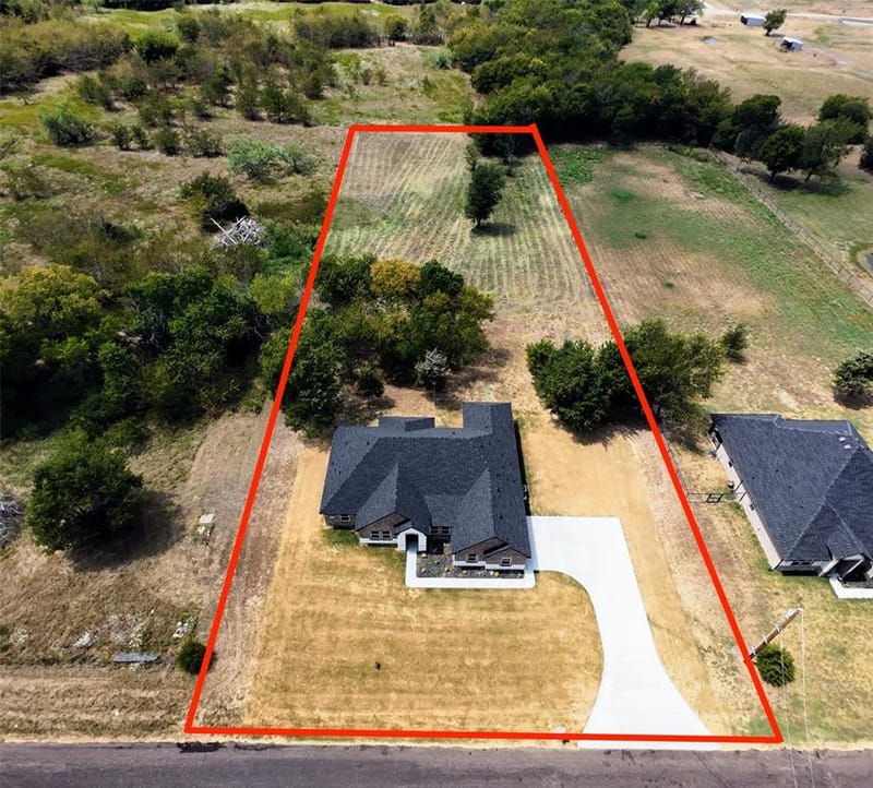956 County Road 4108, Greenville TX 75401 - Photo 36