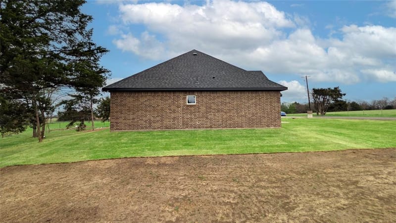 956 County Road 4108, Greenville TX 75401 - Photo 32